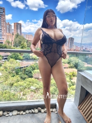 Miniatura 1 de Michelle 3045466561